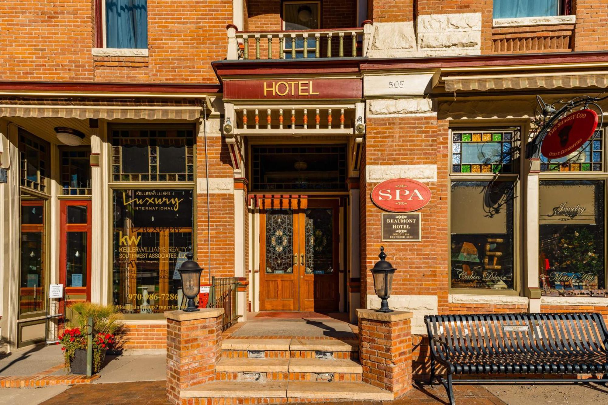 Beaumont Hotel And Spa - Adults Only Юрей Екстериор снимка