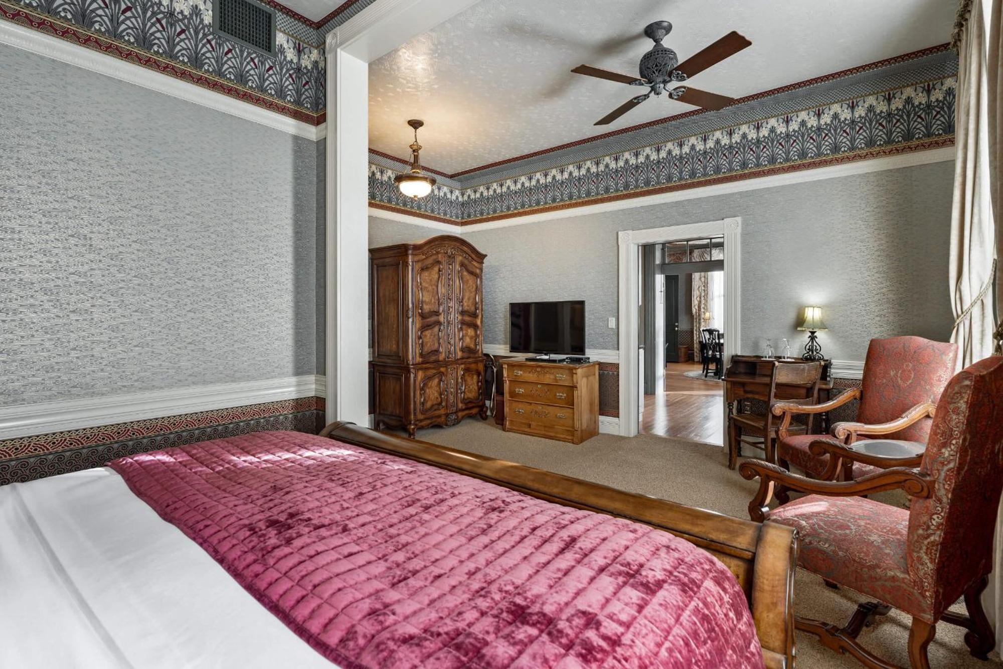 Beaumont Hotel And Spa - Adults Only Юрей Екстериор снимка
