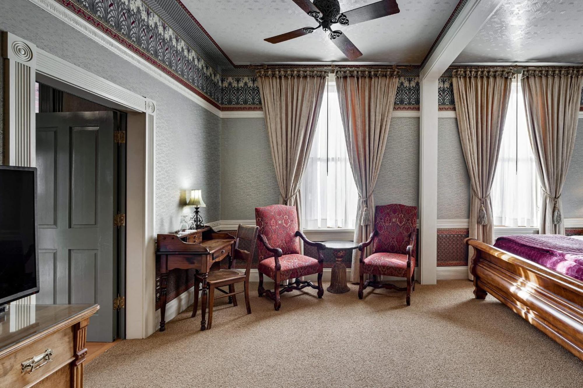 Beaumont Hotel And Spa - Adults Only Юрей Екстериор снимка