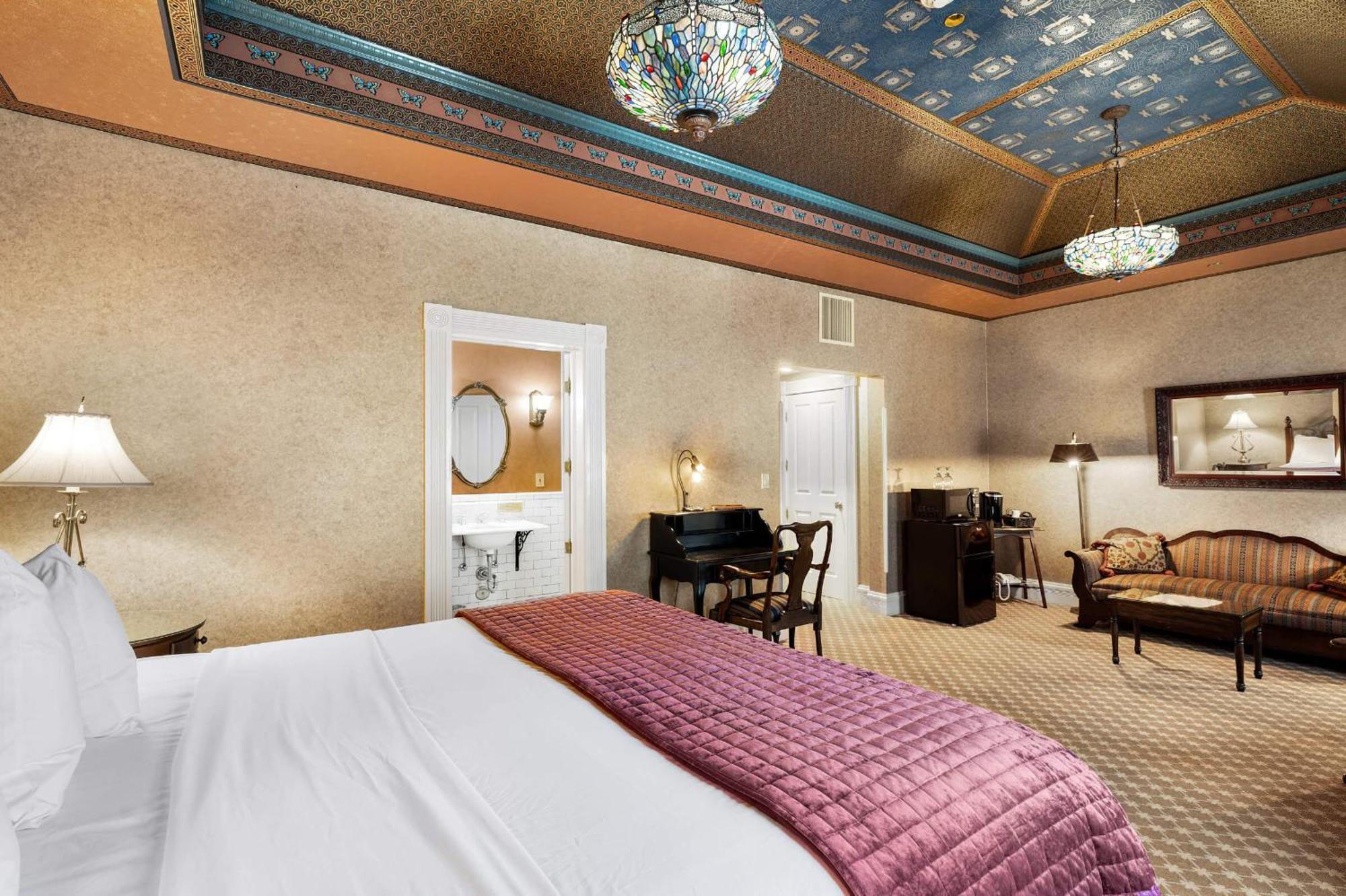 Beaumont Hotel And Spa - Adults Only Юрей Екстериор снимка