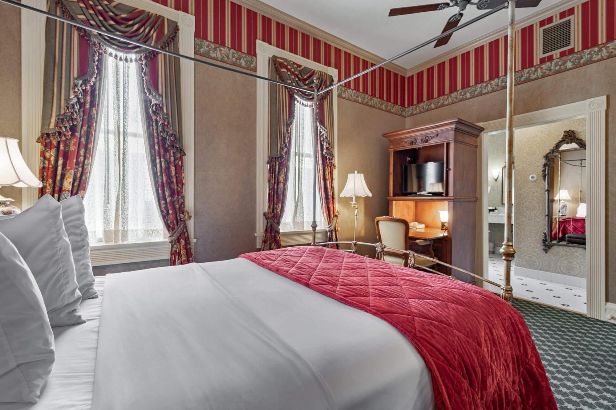 Beaumont Hotel And Spa - Adults Only Юрей Екстериор снимка