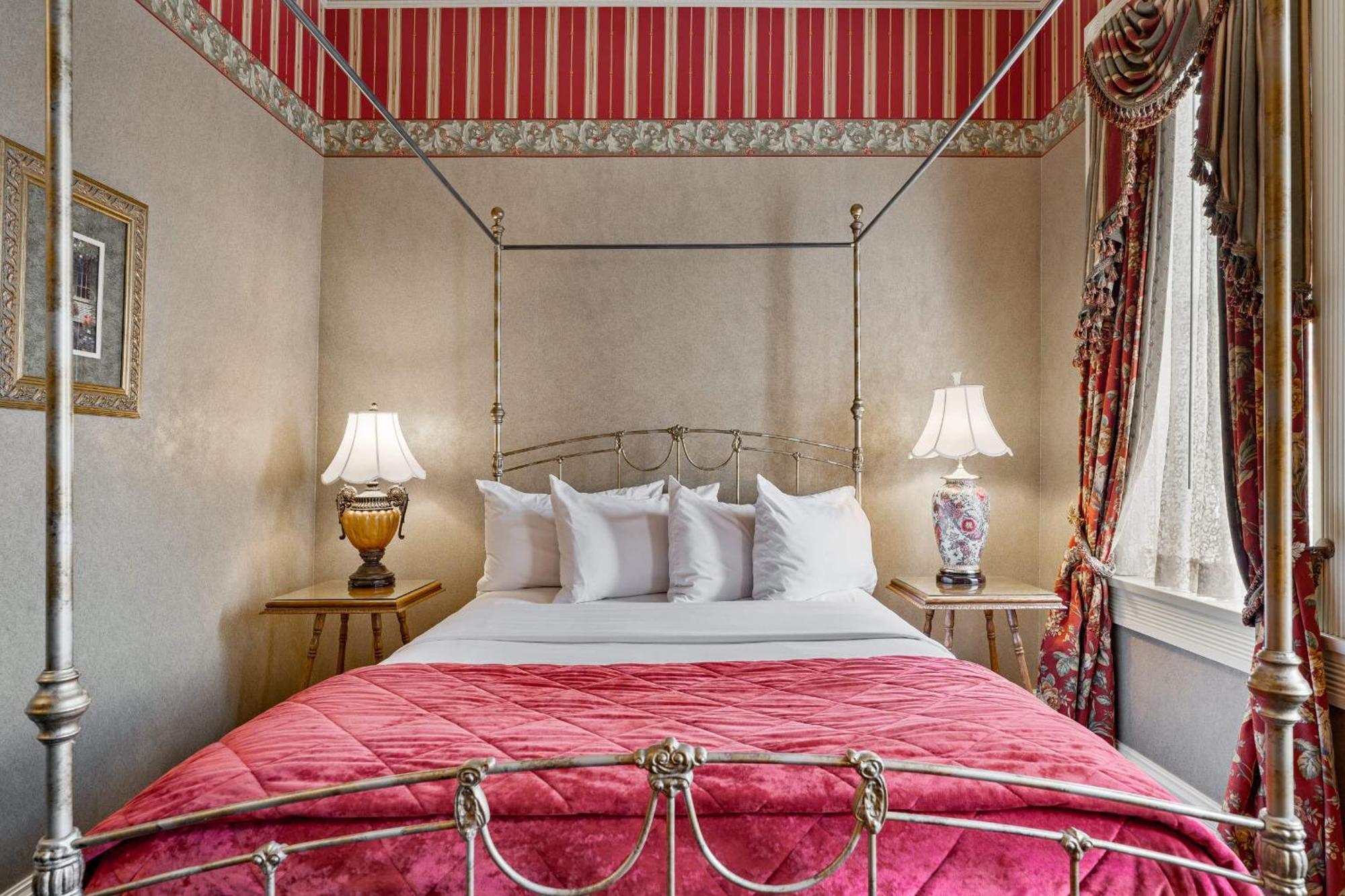 Beaumont Hotel And Spa - Adults Only Юрей Екстериор снимка